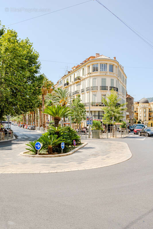 Appartement à HYERES