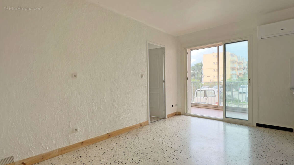 Appartement à HYERES