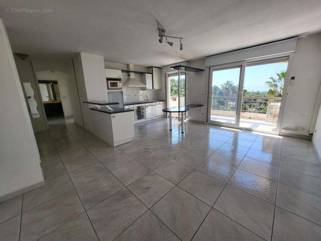 Appartement à SAINT-RAPHAEL