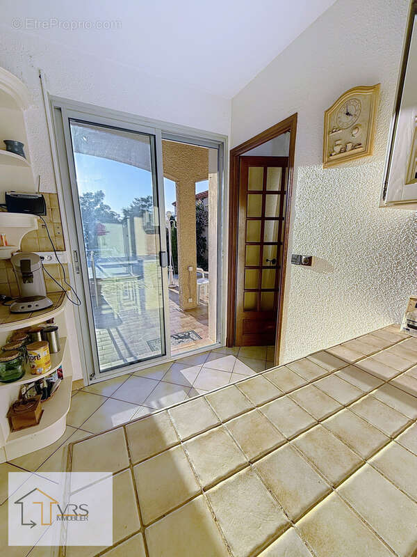 Maison à SAINT-ESTEVE