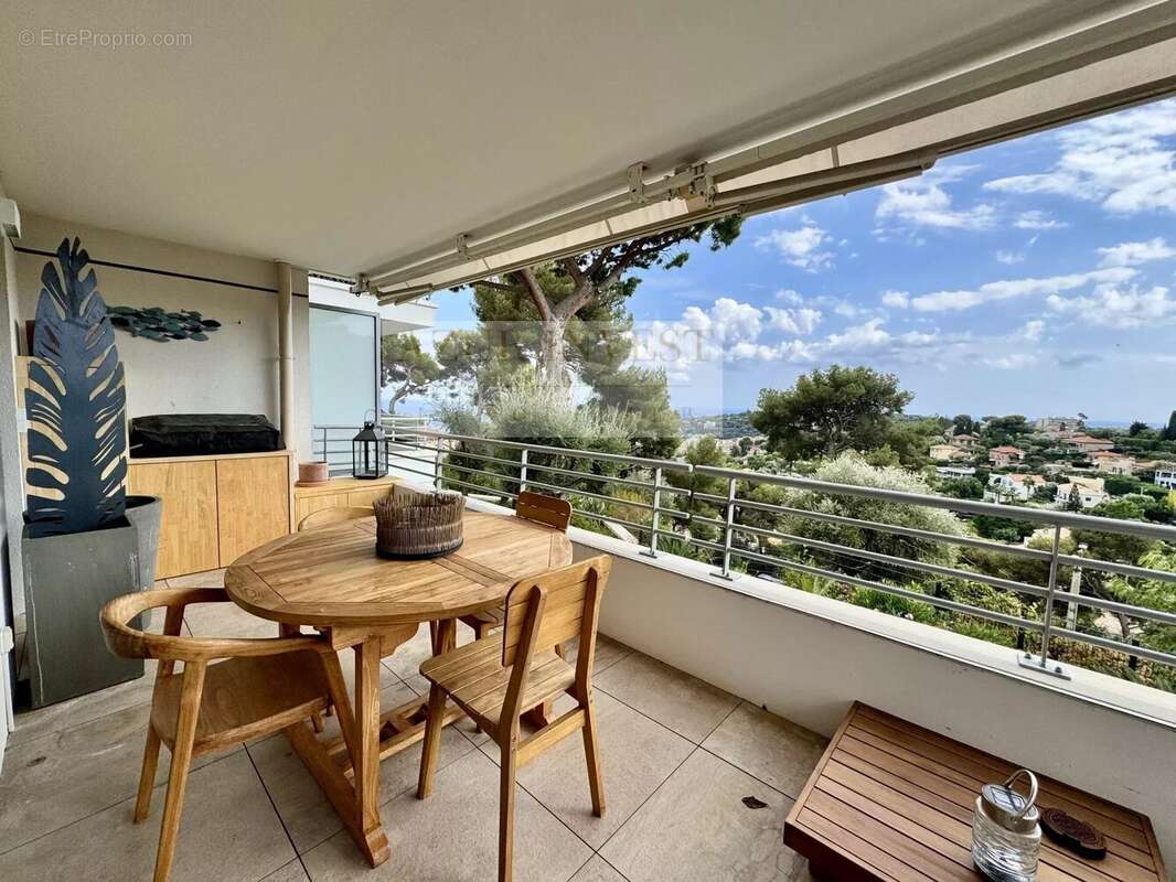 Appartement à ROQUEBRUNE-CAP-MARTIN