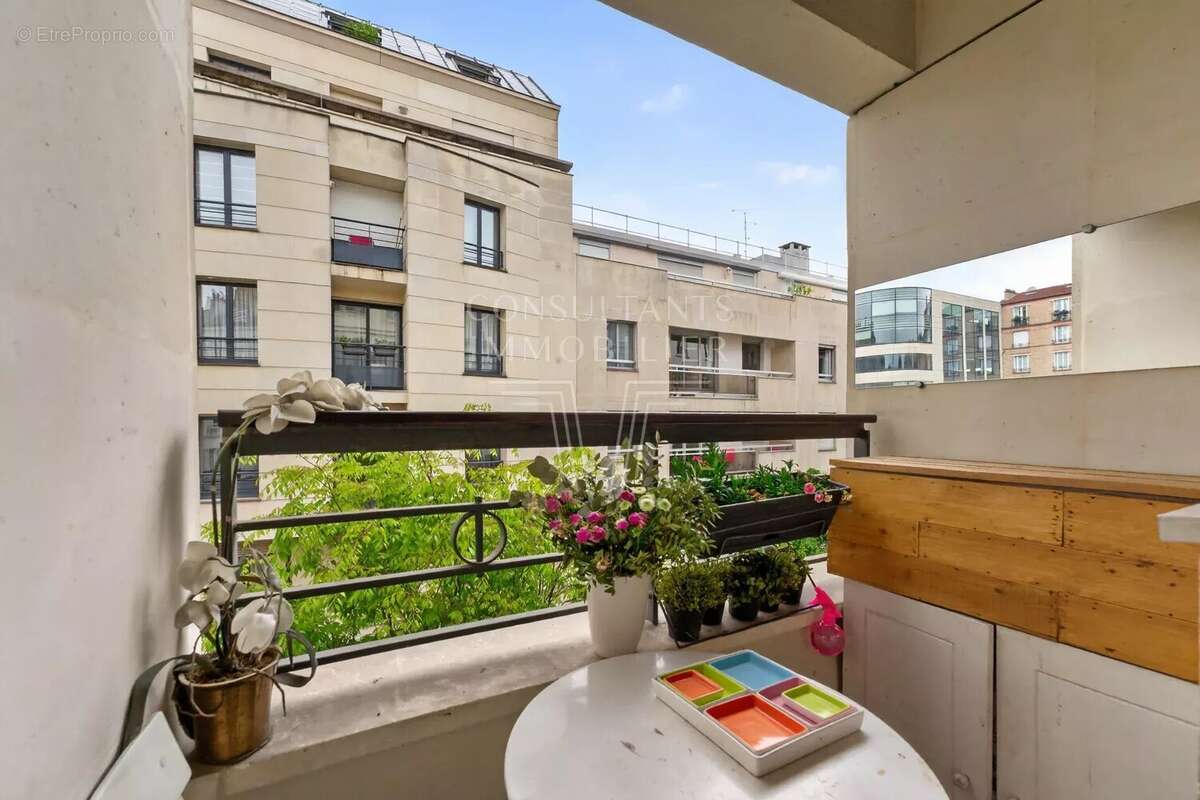 Appartement à LEVALLOIS-PERRET