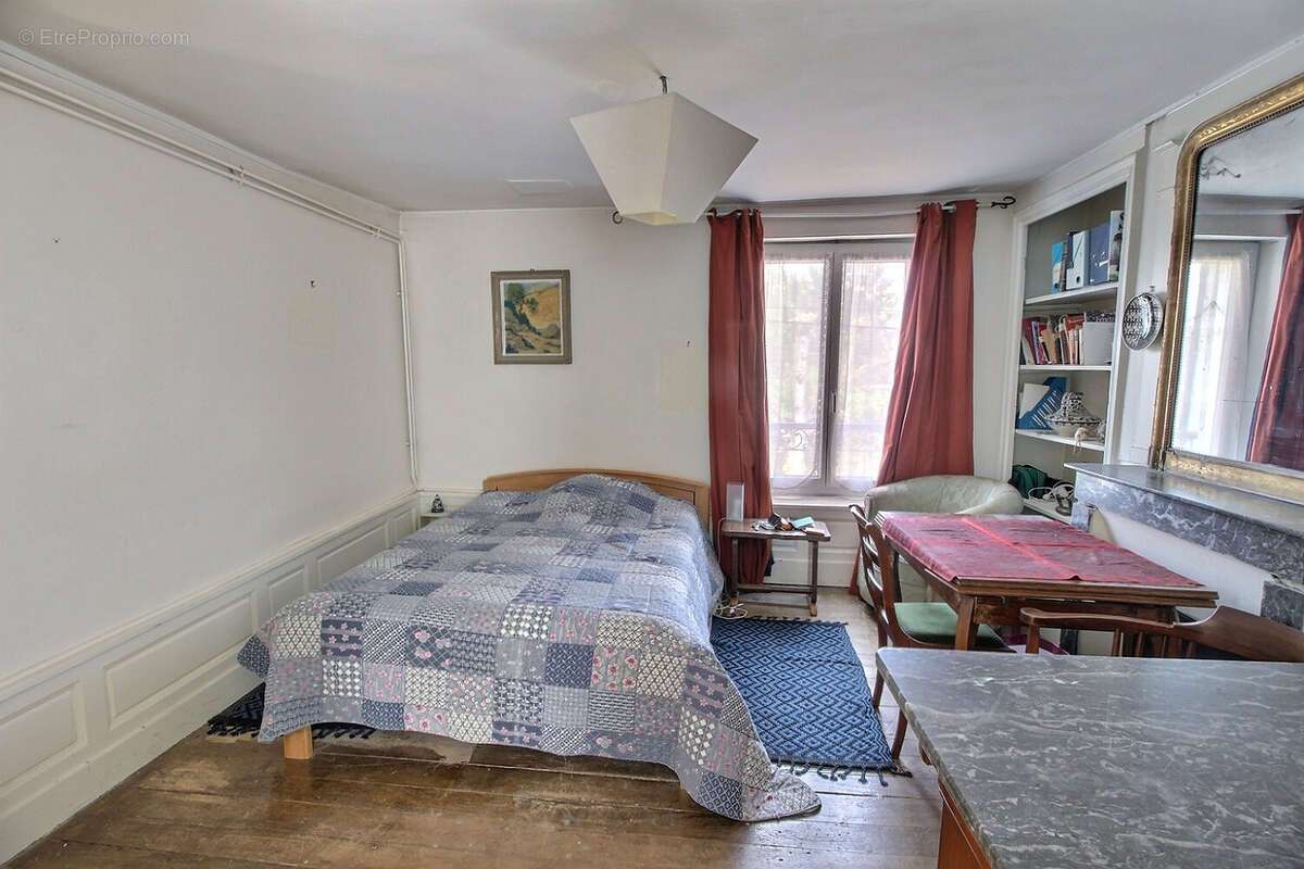Maison  bourgeoise à  nogent le roi - photo 7