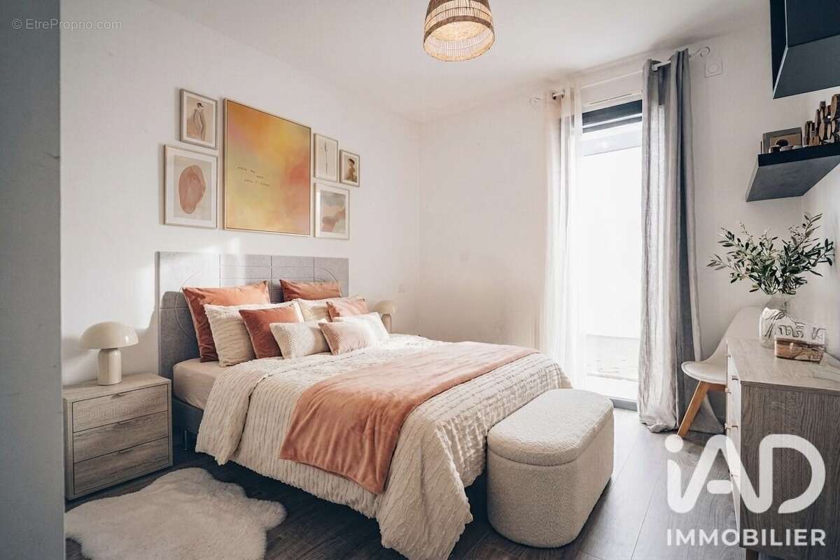 Maison 108 m² à Saint-Sebastien-Sur-Loire  - photo 8