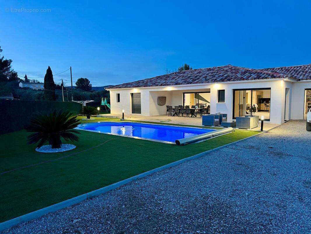 Maison à TRANS-EN-PROVENCE