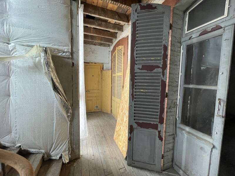 Appartement à DECAZEVILLE