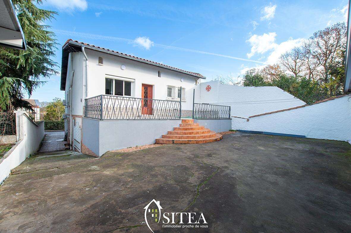 Maison à CORNEBARRIEU