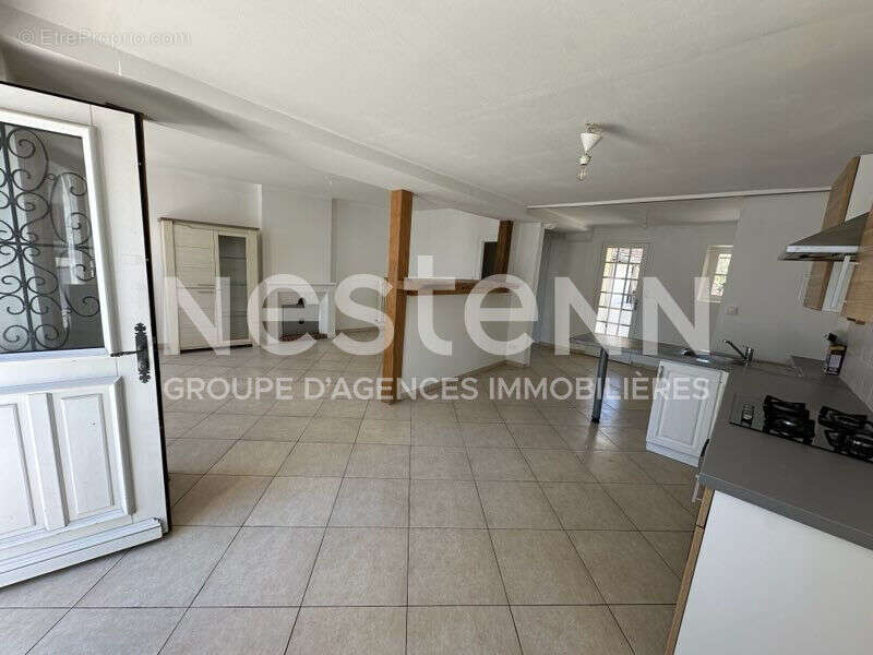 maison de charme, beau séjour de 45 m²  à Cheverny, centre bourg - photo 3