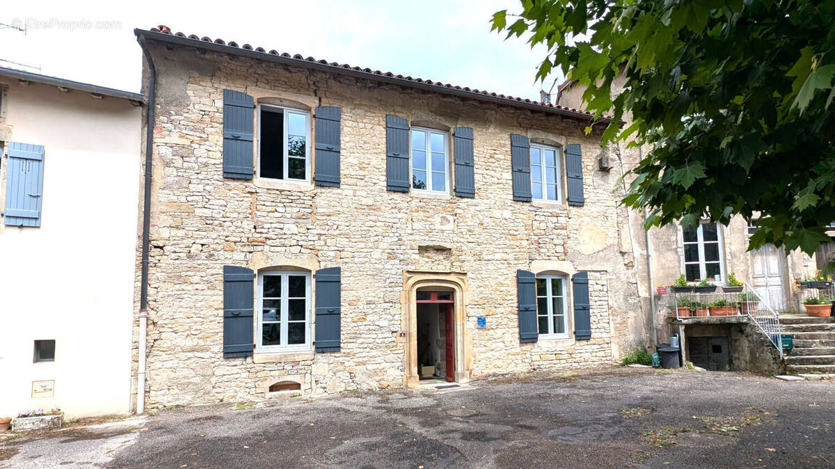 Maison à GIGNY
