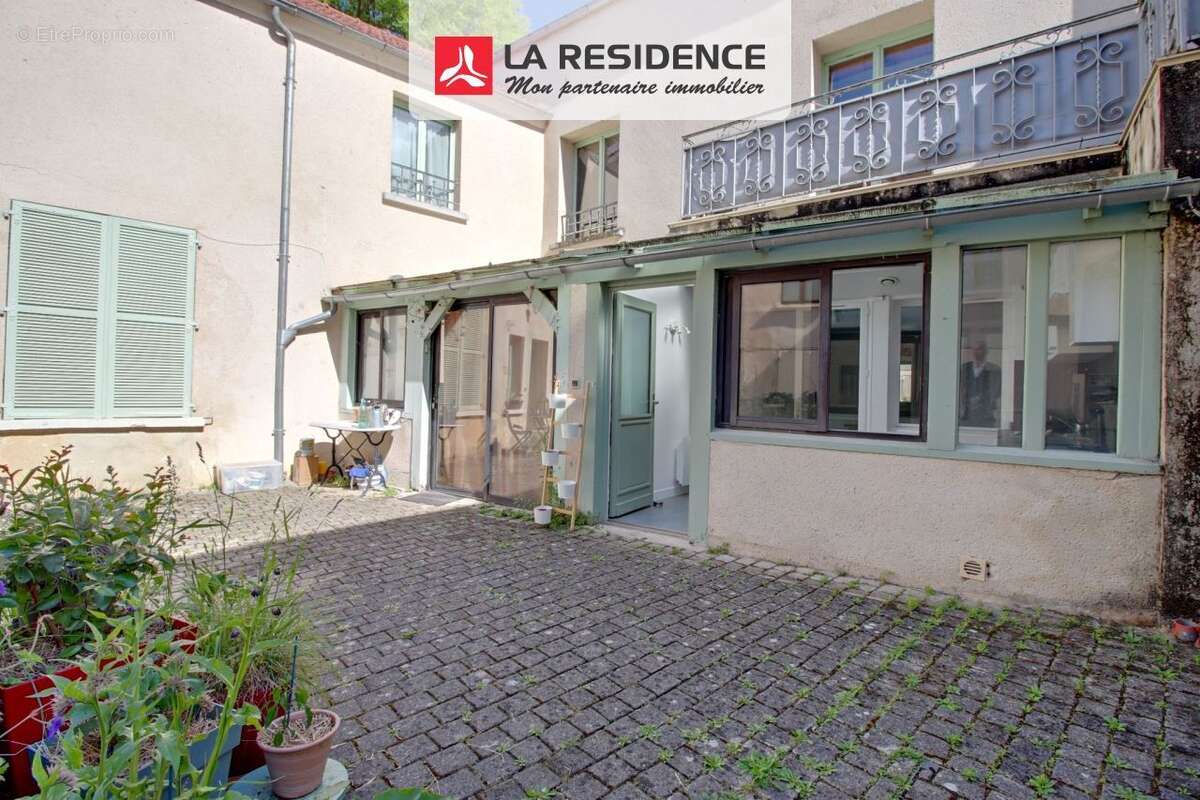 Appartement 27 m² à Andresy  - photo 2