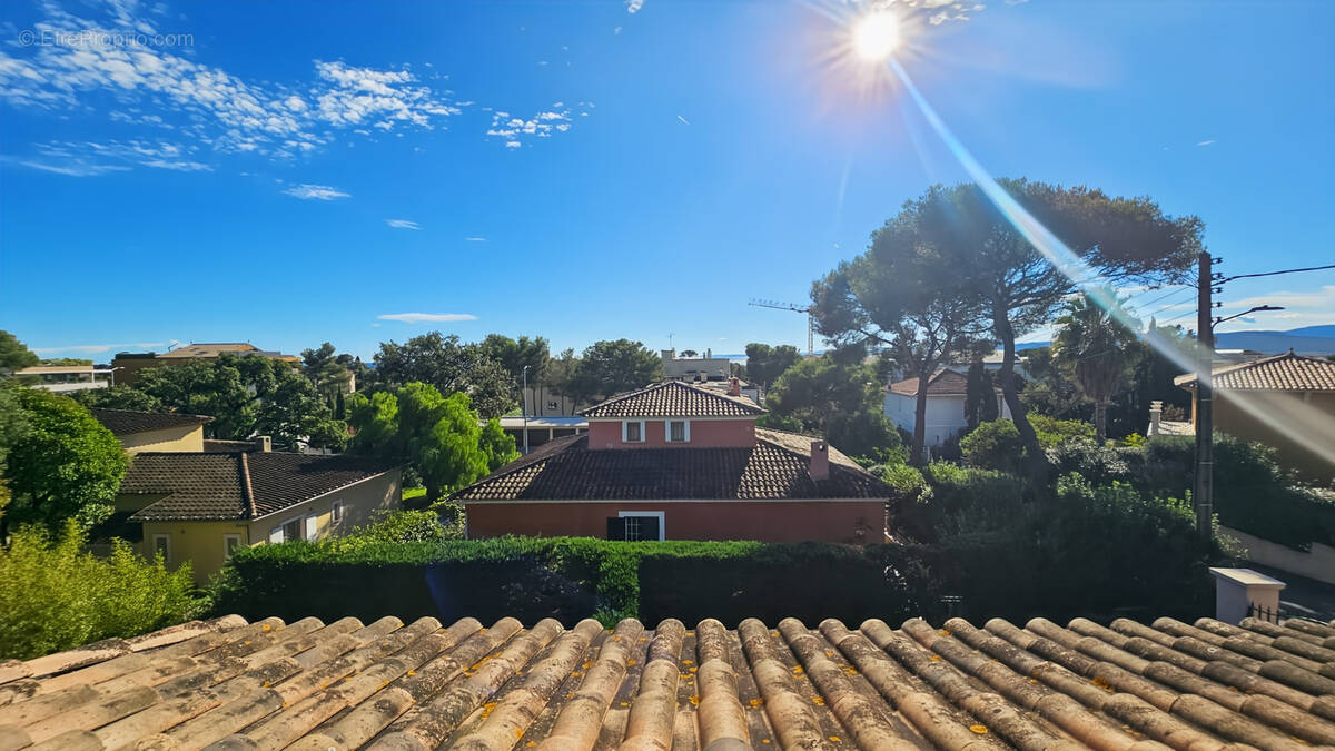 Autre à SAINT-RAPHAEL