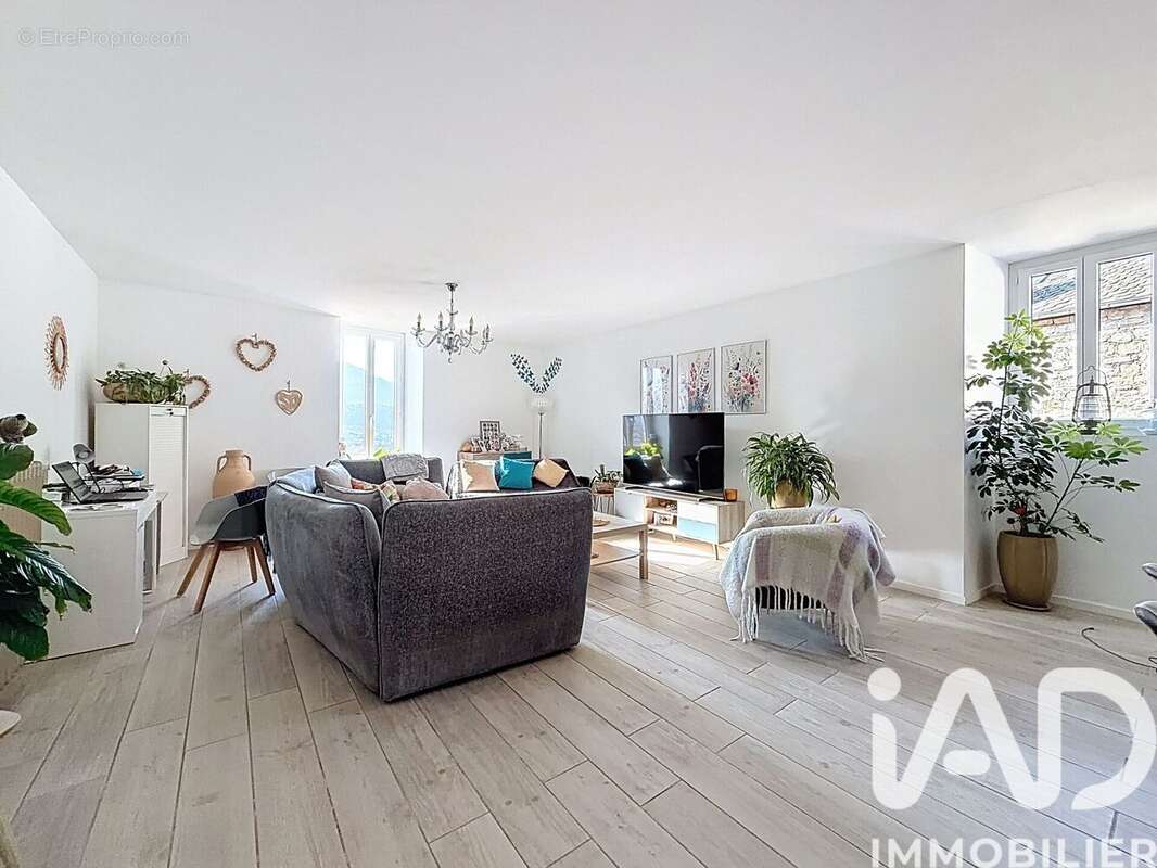 Maison 280 m² à Compeyre  - photo 5