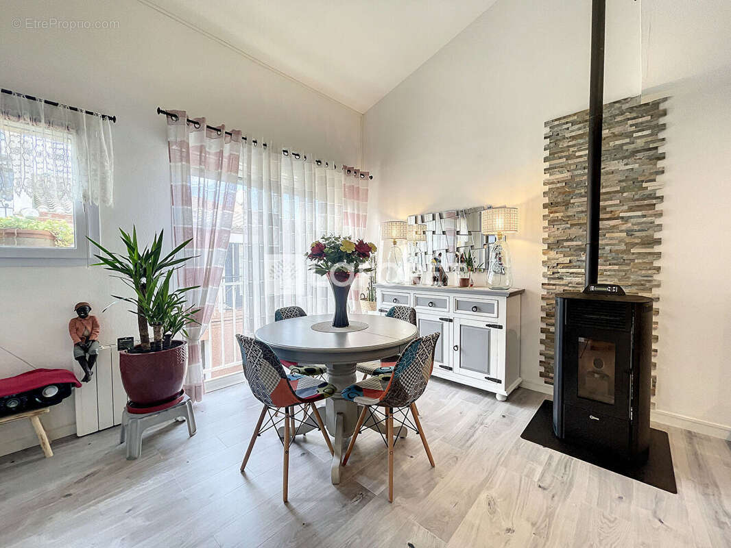 Maison à VILLELONGUE-DE-LA-SALANQUE