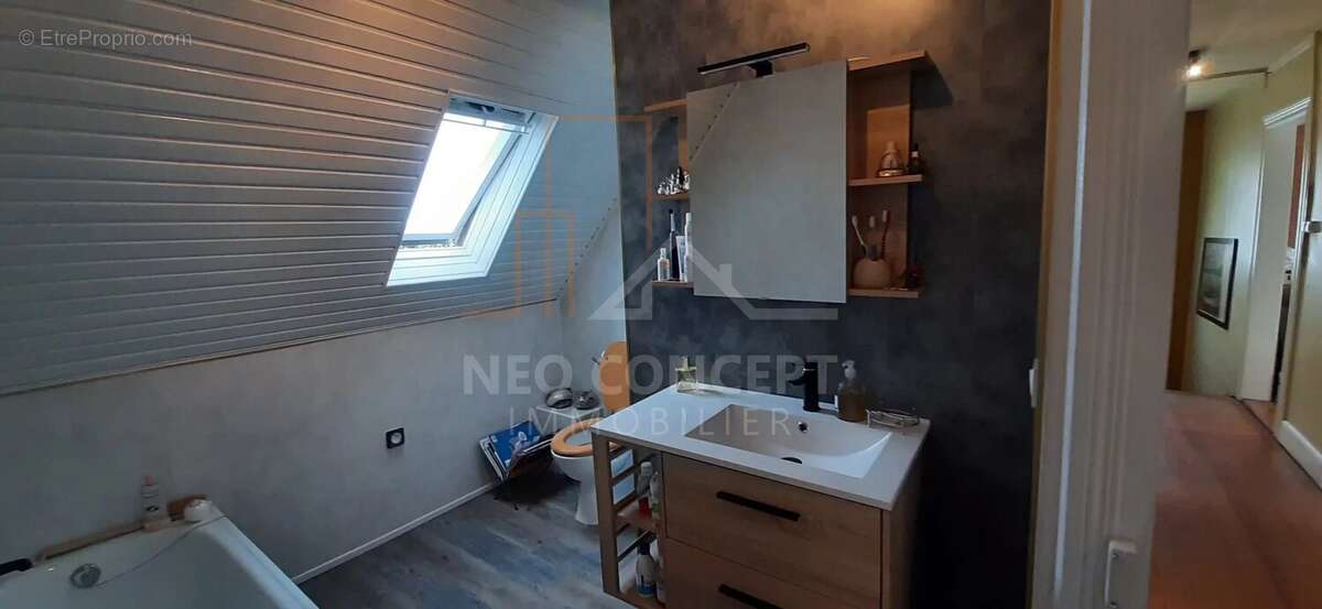 Maison accolée avec un agréable jardin ! - photo 6