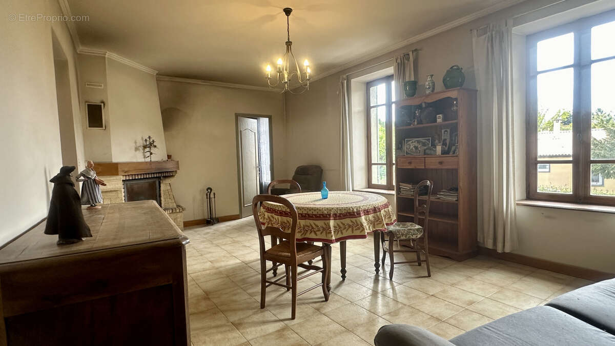 Maison à ARPAILLARGUES-ET-AUREILLAC