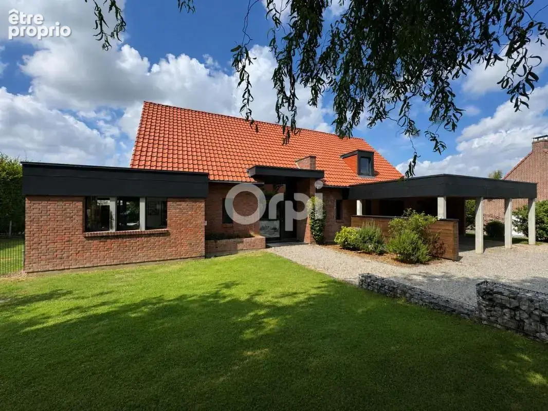 Maison 5 pièces 200 m² · à Mons-en-Pevele · 200 m² · 769 000 €