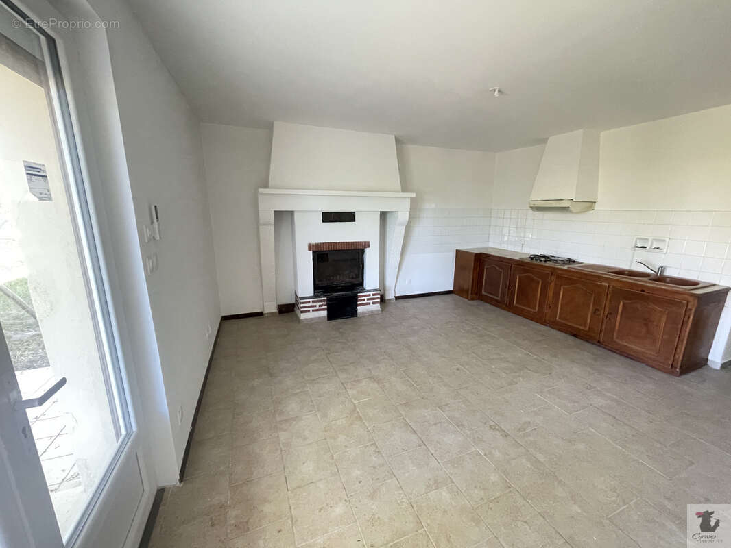 Maison LEMBRAS, 125m2 avec grands garages - Vue verdoyante - Calme absolu - photo 4