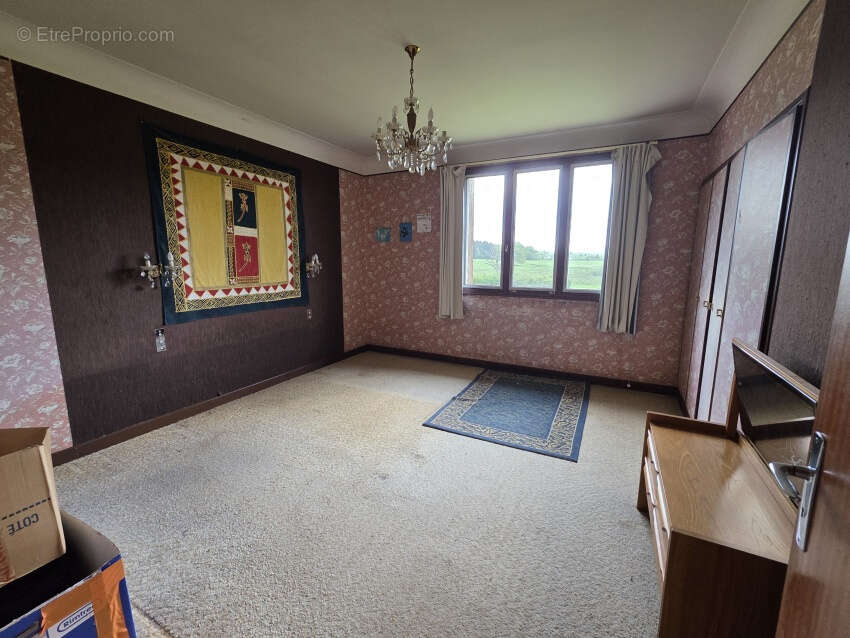 Maison à SAINT-GEORGES-DE-MONS