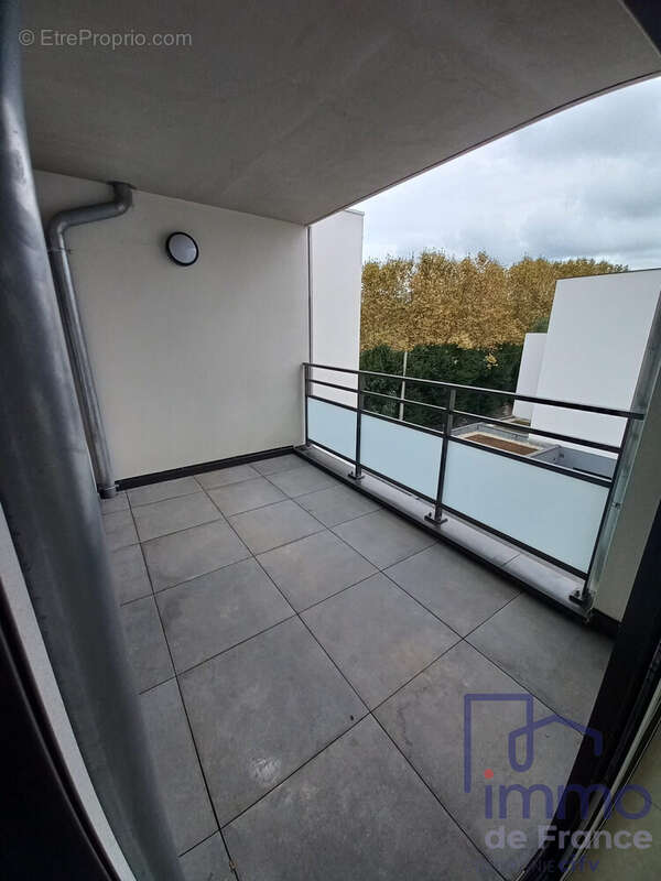 Appartement 53 m² à L'horme  - photo 7