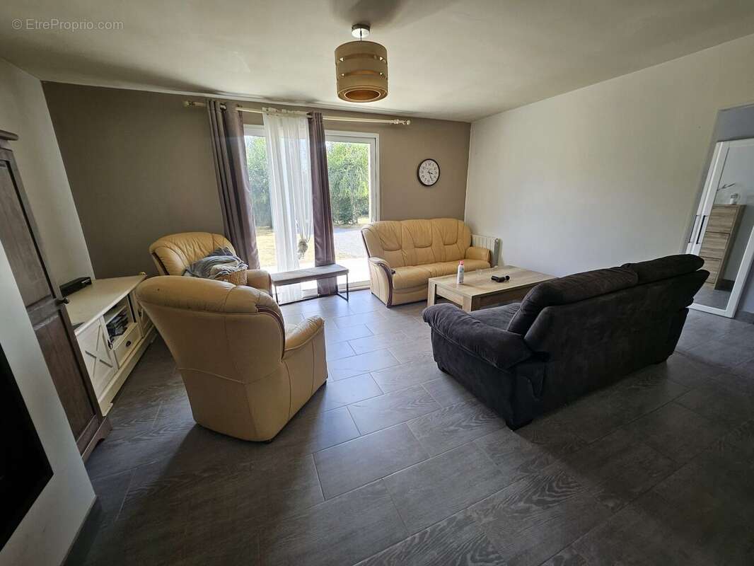 Maison 166 m² à Saint-Philbert-Des-Champs  - photo 6