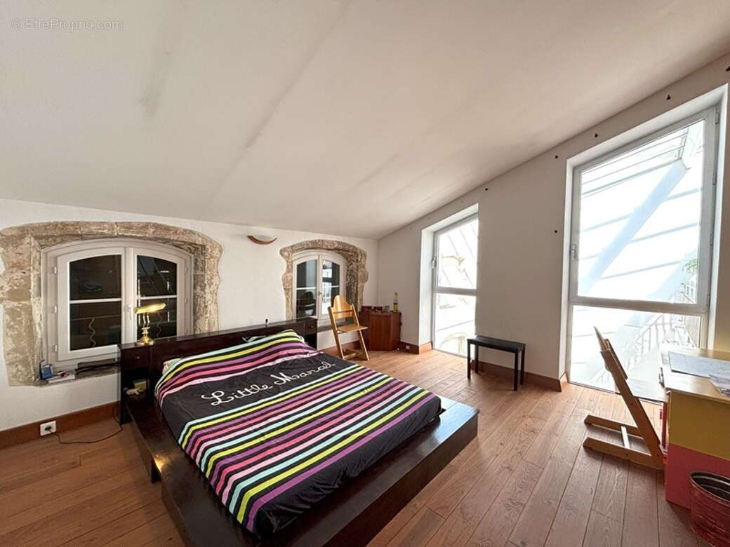 Maison à PONT-SAINT-ESPRIT