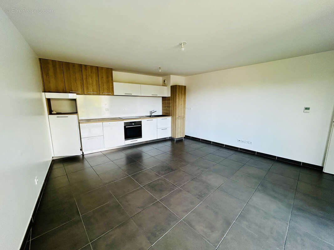 Appartement à VILLE-LA-GRAND