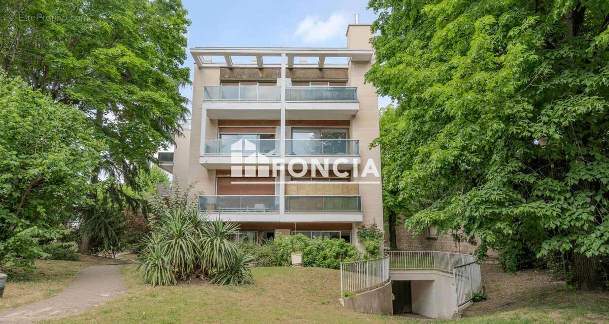 Appartement à RUEIL-MALMAISON