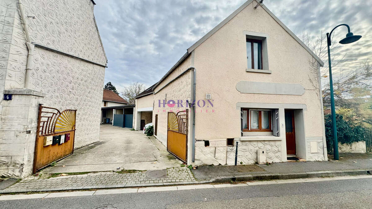 Appartement à SAINT-MARTIN-DU-TERTRE