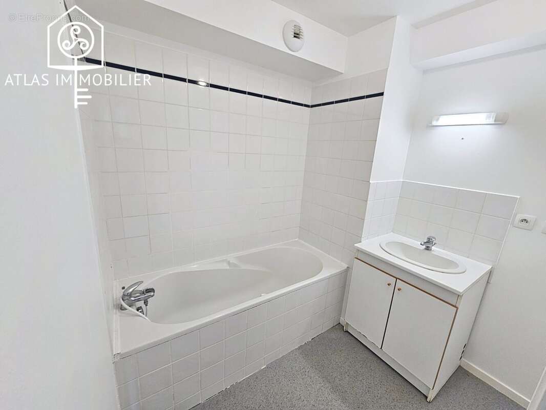 Appartement à VEZIN-LE-COQUET
