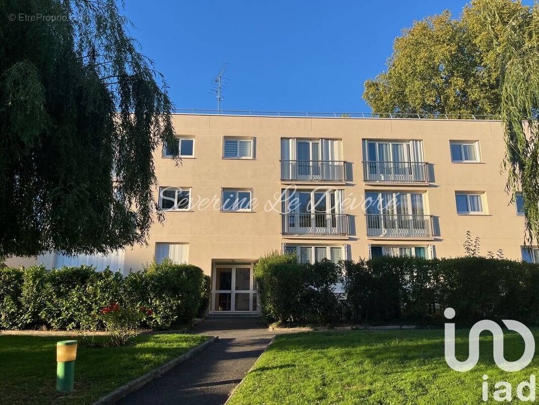 Photo 1 - Appartement à MONTLIGNON