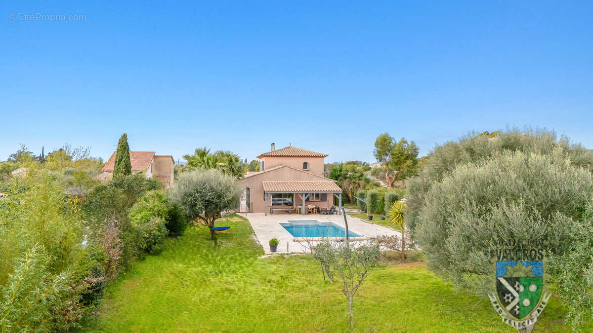 Maison à LA LONDE-LES-MAURES