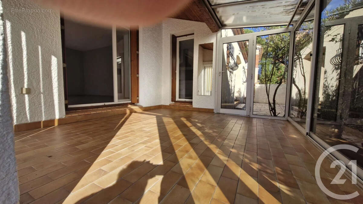 Maison à SIX-FOURS-LES-PLAGES