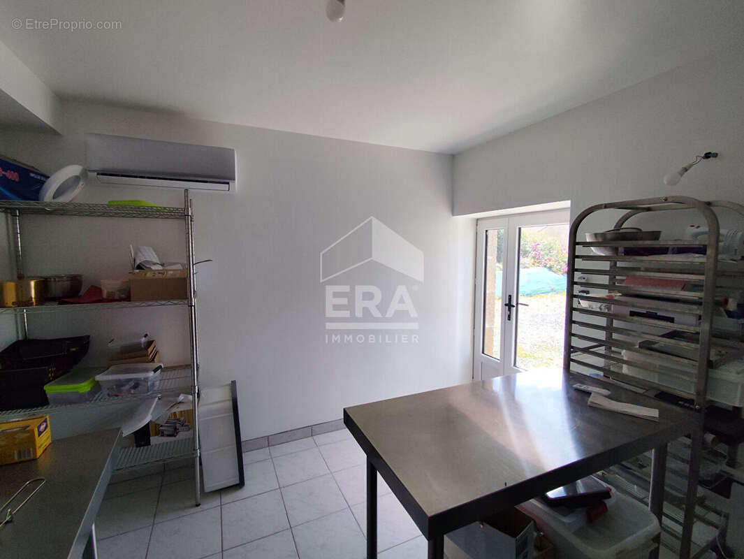 Maison 118 m² à Millac  - photo 6