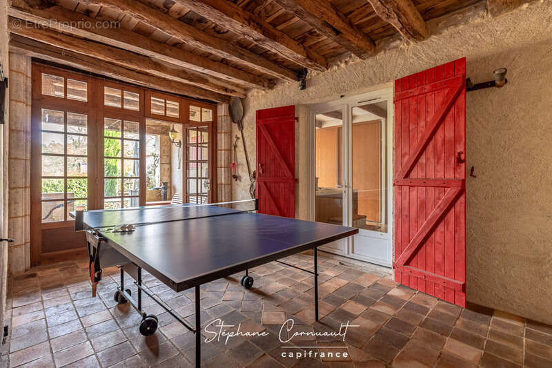 Maison à SAINT-FRONT-DE-PRADOUX