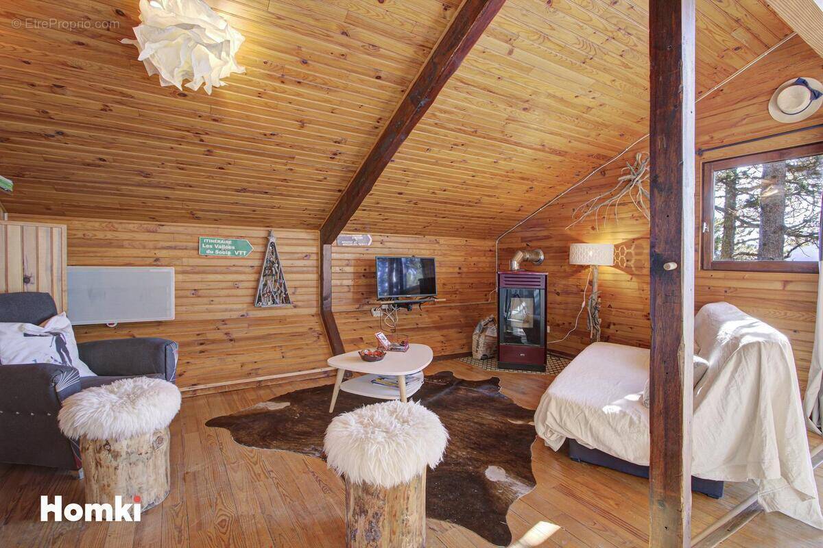 Maison à LES ANGLES