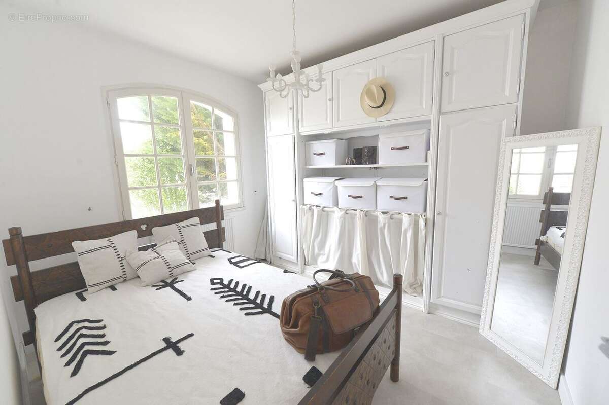 Maison à SAINT-GEORGES-DE-DIDONNE