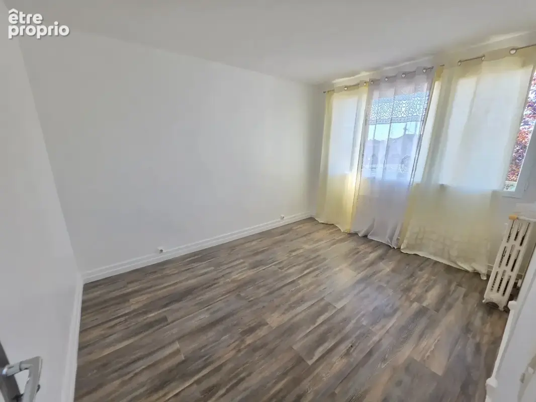 Appartement à vendre 65 pièces RIS ORANGIS (91) - photo 6