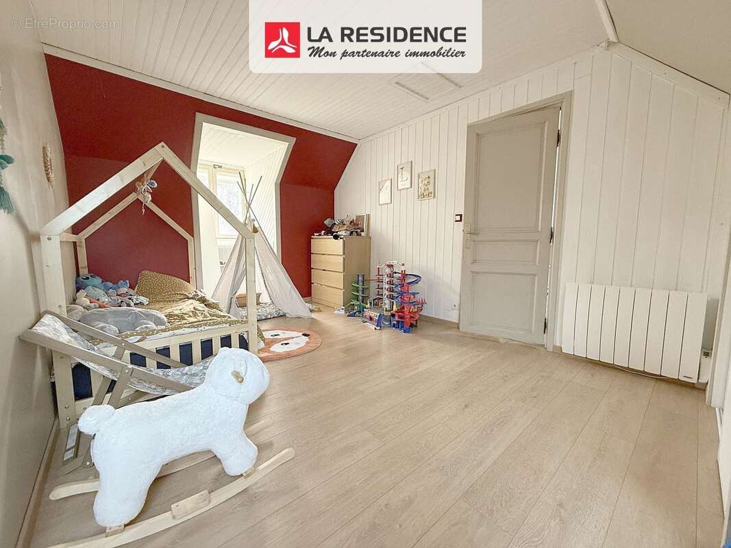 Maison à BONNIERES-SUR-SEINE