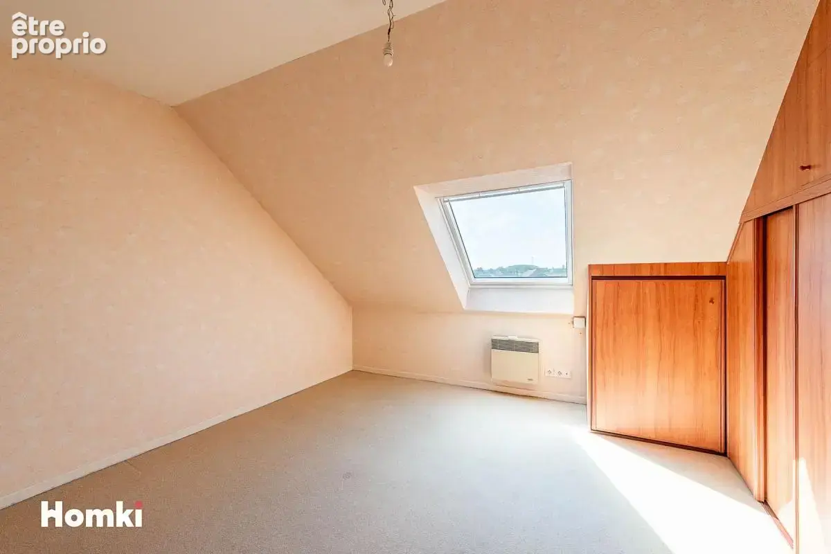 SAINT-AMAND-LES-EAUX – Appartement duplex T3 avec terrasse, balcon, parking et ascenseur – Résidence recherchée - photo 11