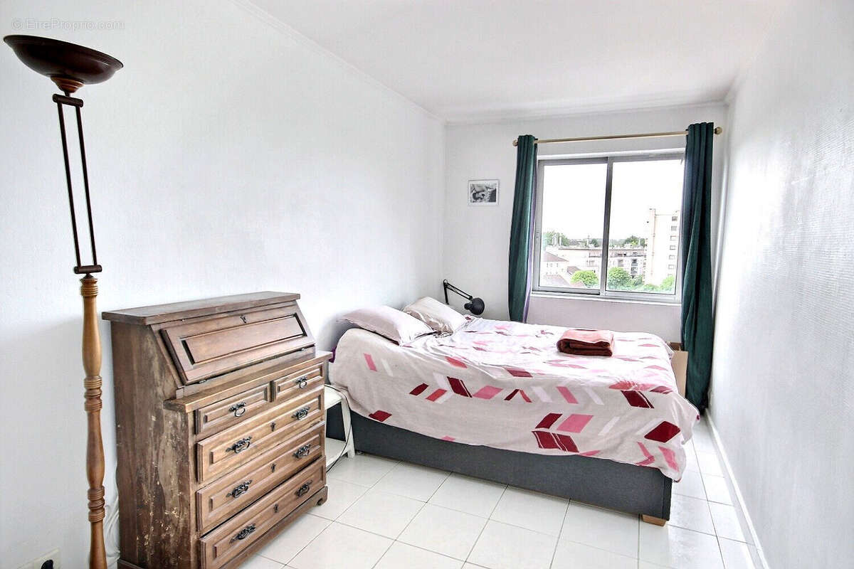 Appartement à FRESNES