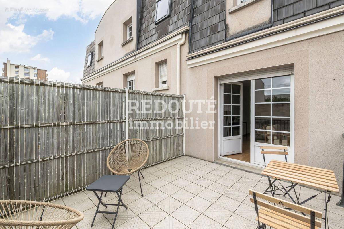 Appartement à TINQUEUX