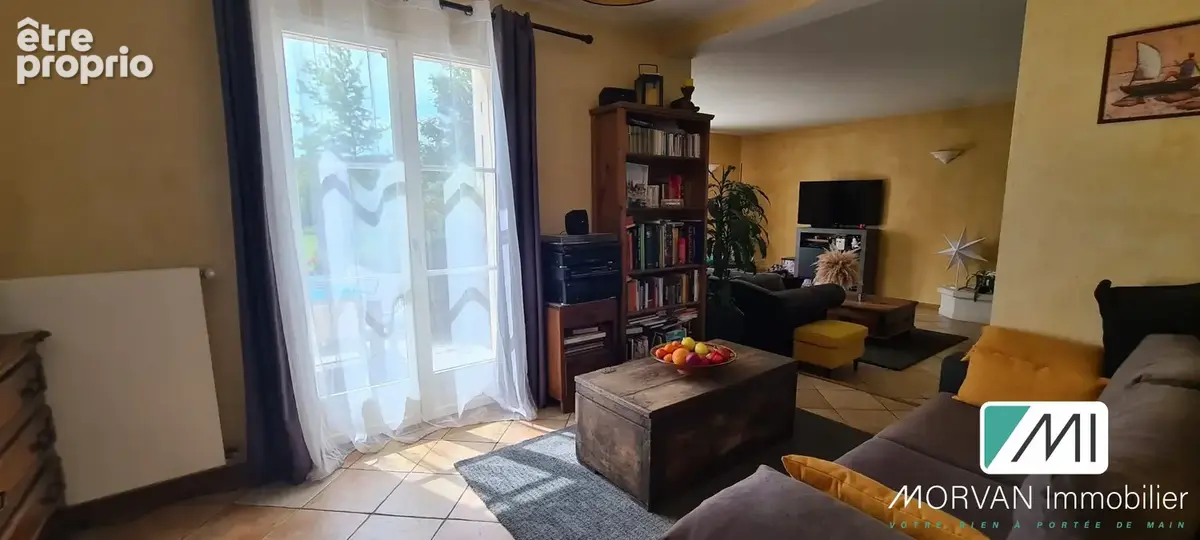 Maison 8 pièces 200 m² à vendre à La Celle-Les-Bordes (78720) - photo 4