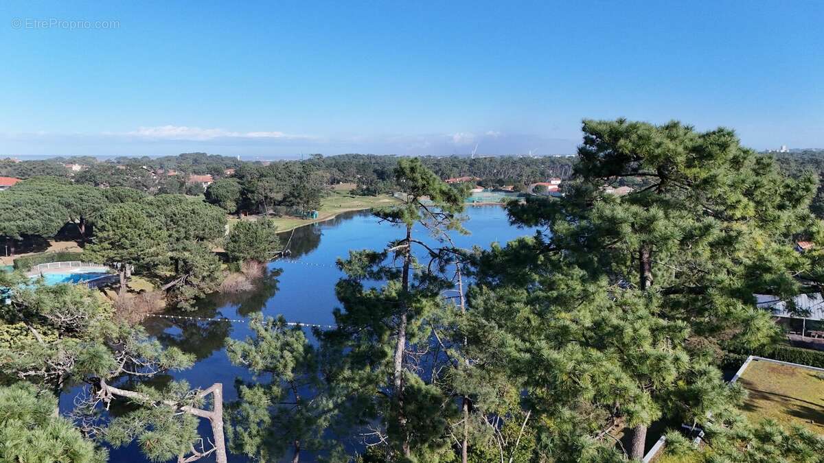 Appartement d'exception à Chiberta  Vue Golf & Lac  167 m² avec jardin privatif - photo 4