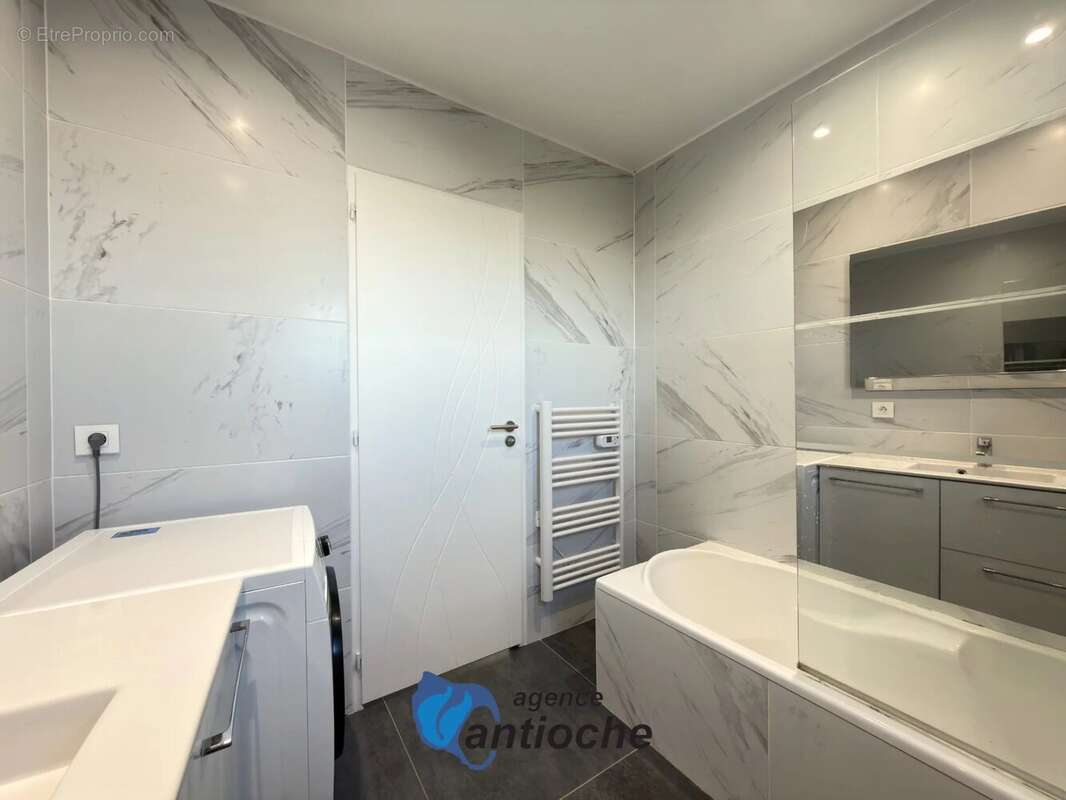 Maison à SAINT-XANDRE