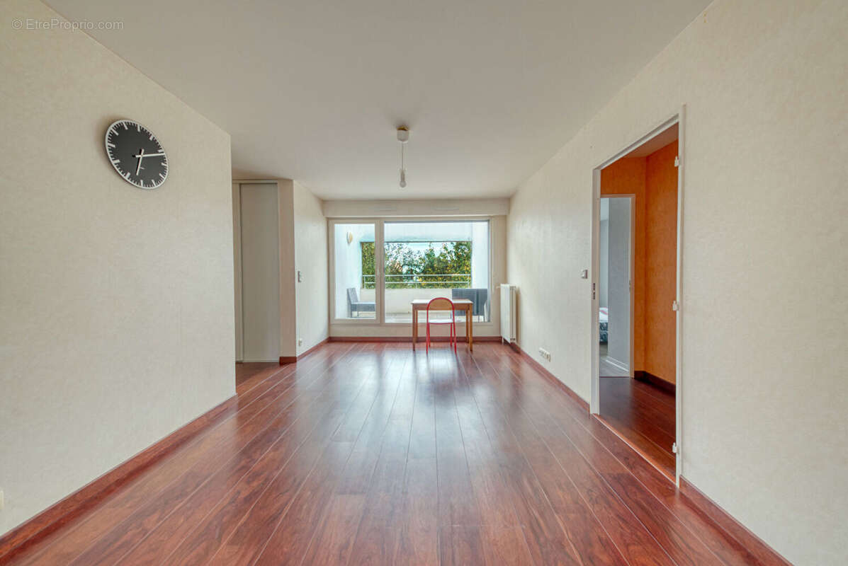 Appartement à SAINT-JACQUES-DE-LA-LANDE