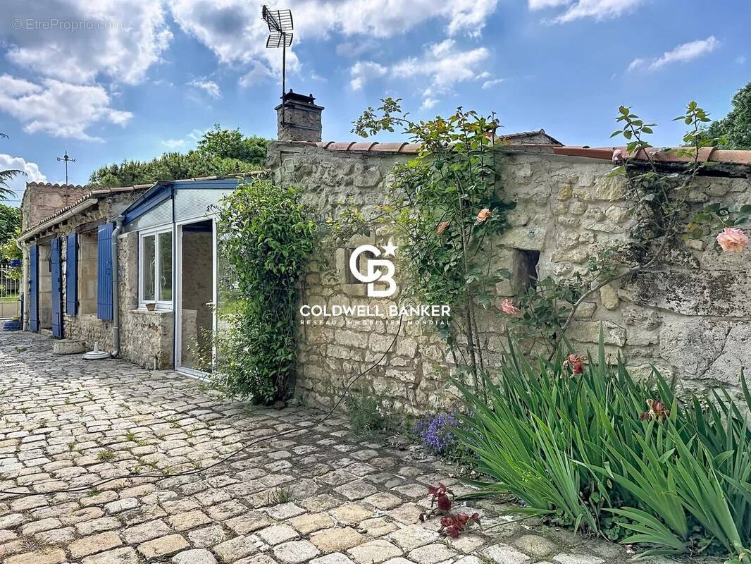 Maison à SAINT-NAZAIRE-SUR-CHARENTE