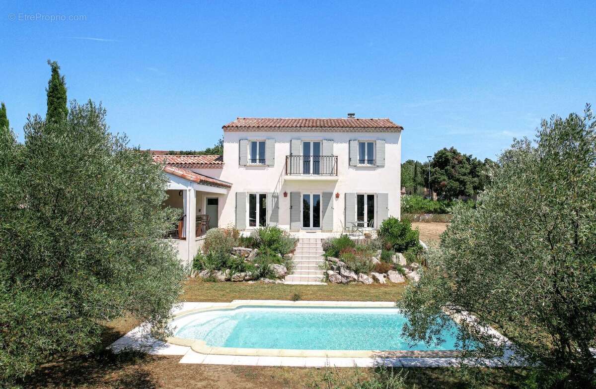 Maison à UZES