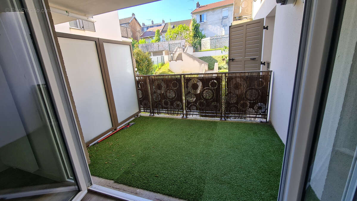 Appartement à BURES-SUR-YVETTE
