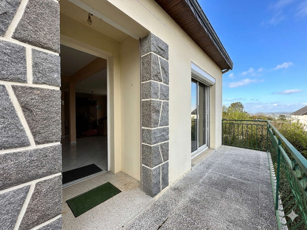 Grande maison familiale dans le bourg de langueux - photo 4