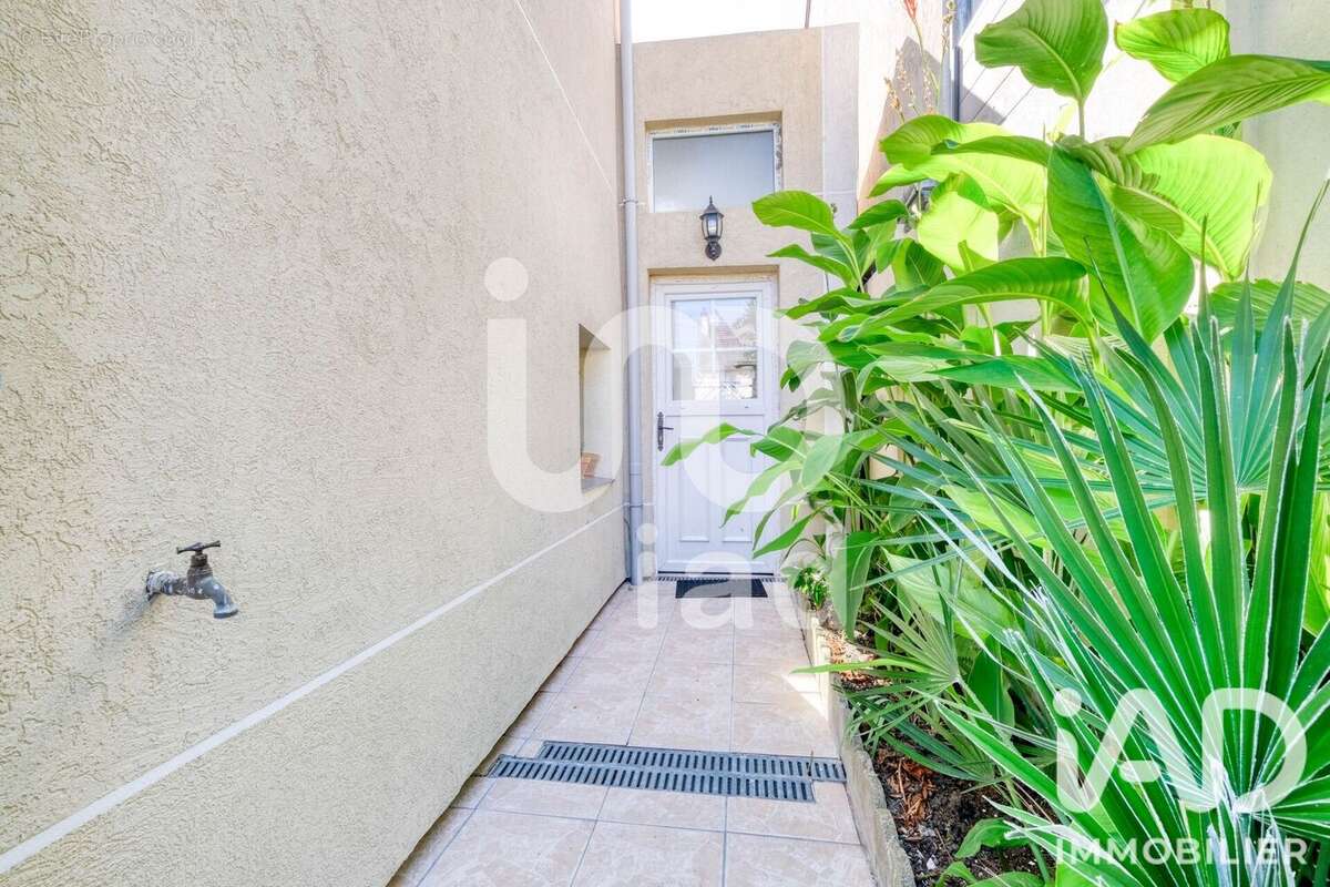 Maison 95 m² à Aulnay-Sous-Bois  - photo 5